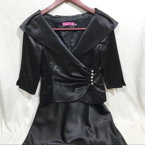 Eliza J Vintage Design Formal Gown - Picture 2 of 8